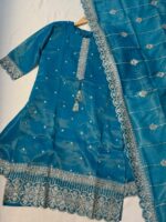 Scarlet Tassel Embroidered 3-Piece Suite - Image 3