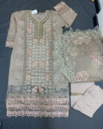 Exquisite Embellished 3-Piece Festive Suit - Image 2