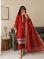 Scarlet Tassel Embroidered 3-Piece Suite