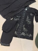 Sophisticated Black Embroidered 3-Piece Shalwar Set - Image 3