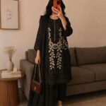 Elegant Embroidered Chiffon 3-Piece Suit
